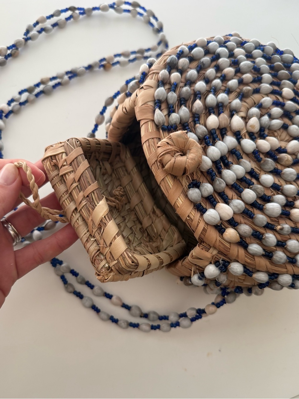 Vintage Beaded Straw Crossbody Bag Boho Coastal Woven Shell Purse - Picture 5 of 9